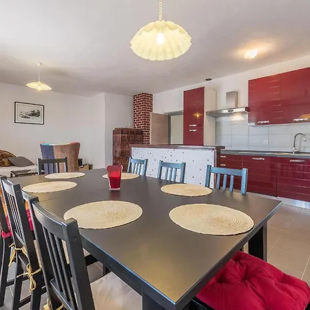 Nice Apartment In Stara Vas With Wifi Apartament Stara Vas