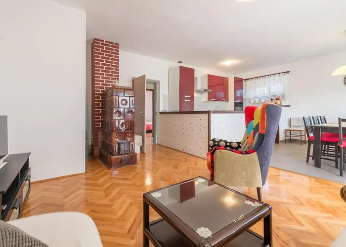 Apartment Gorgeous In *
